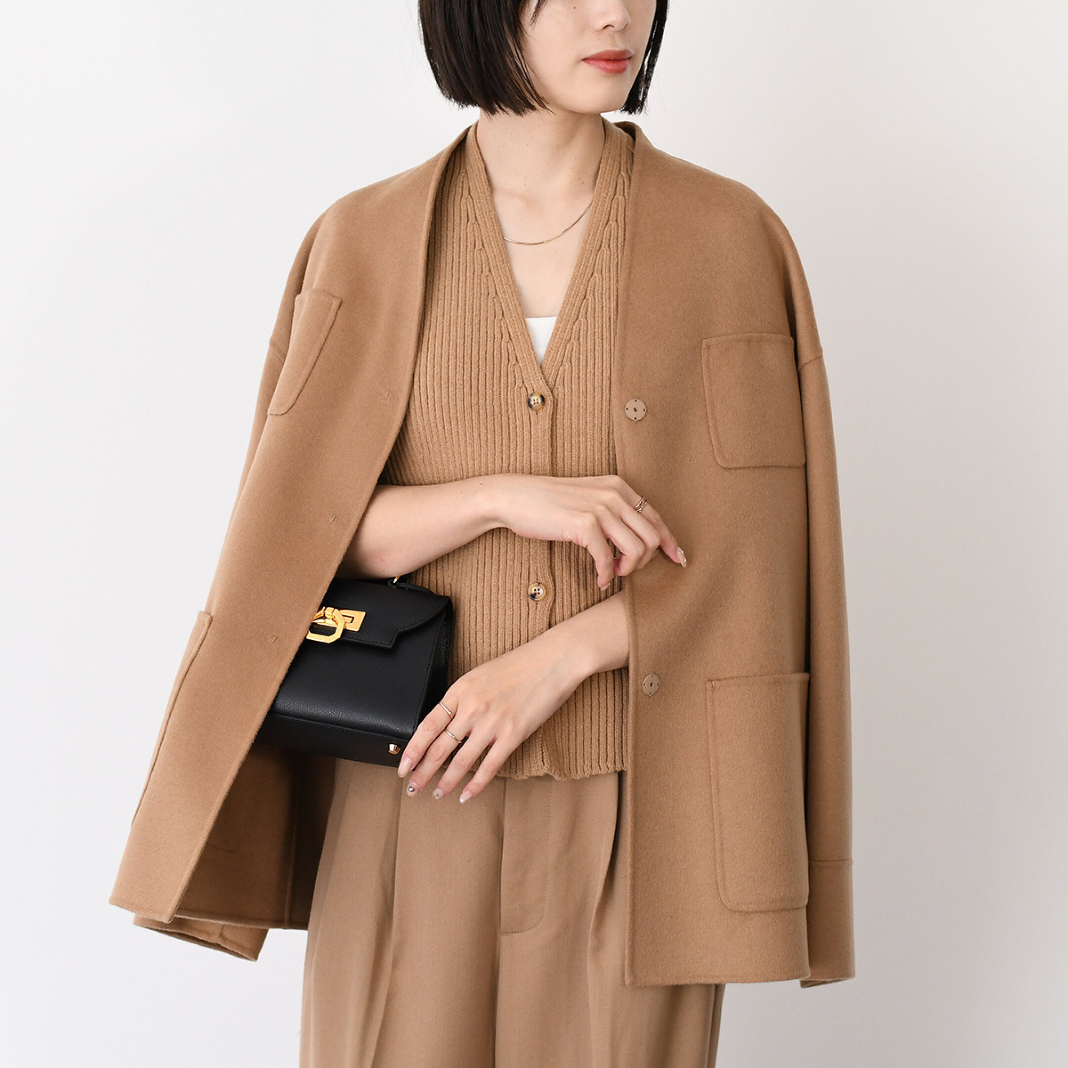 Max Mara マックスマーラ ニットベスト MADRE ウールカシミア ジレ 1356012600 レディース CAMEL キャメル ベージュ Vネックモノグラム