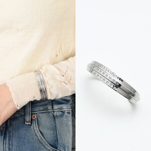 MM6 MAISON MARGIELA GGVbNX ] }WF ANZT[ oO gvS Numeric VOl`[ uXbg SM6UY0095 P6627 fB[X Vo[ ^J S