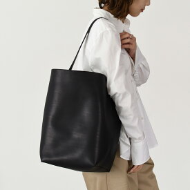 THE ROW ザ・ロウ バッグ トートバッグ パークトート Large N/S Park Tote Bag サドルレザー製 W1273 L72 レディース ブラック タイクロージャー フラットハンドル A4収納 ショルダーバッグ mzcp