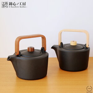 SmH[ ̃PgM ؂̃nh ( EHibg ^ zCgI[N )y  Sr ؂̃nh IHΉ  ₩ { m a z