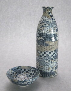 SHUSHU/趣酒 二合とっくり 盃  美濃焼  ≪種類:波祥瑞≫ ≪二合とっくり)1個  盃)2個 (07283) ≫【送料無料】(酒器、日本酒食器、キッチン)