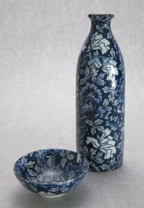 (納期1ヶ月前後出荷)SHUSHU/趣酒 二合とっくり 盃  美濃焼  ≪種類:染付濃草花≫ ≪二合とっくり)1個  盃)2個 (7286) ≫【送料無料】(酒器、日本酒食器、キッチン)