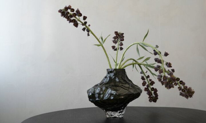 楽天市場】フラワーベース Canyon Vase Large ニュースモーク（Hein 