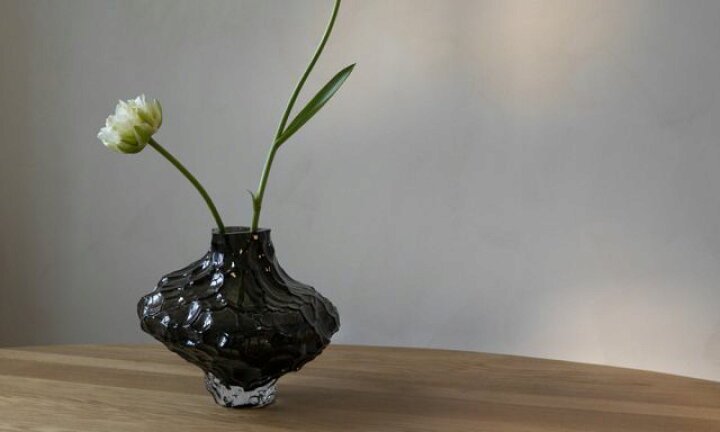 楽天市場】フラワーベース Canyon Vase Large ニュースモーク（Hein 