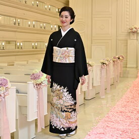 【レンタル】黒留袖レンタル フルセット 桂由美 ブランド 高級 正絹 結婚式着物 留袖 着物 黒留袖　黒留袖レンタル KOTOHOGI ことほぎ 金彩友禅 母親 親族 第一礼装 フォトウェディング 着物レンタル レンタル着物 黒留め袖 貸衣装 レンタル衣装 チャペル婚 桜 菊 牡丹