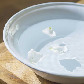 洗いおけ たらい おしゃれ ホーロー 2.4L 洗い桶 キッチン用品 洗濯用品 容器 ホワイト 白 シンプル 丸型 ラウンド ウォッシュベイシン 琺瑯 北欧 インテリア ランドリー