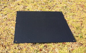 ジュライト6ハーフL ハーフS 455mm×1820mm 910mm×910mm 厚さ6mm プラスチック敷板 樹脂製敷板 ジュライト ダイコク板 プラシキ 再生ポリエチレン 園芸 収穫 果樹園 畜産 でこぼこ プラスチック 農道