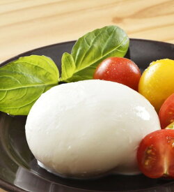 花畑牧場 冷凍ブラータ70g〜生モッツァレラ〜【12個入り】　チーズ 乳 記念日 誕生日 北海道