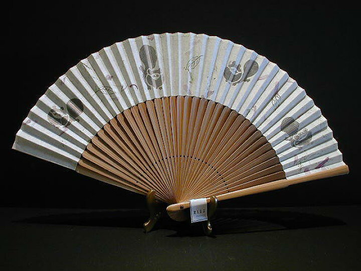 楽天市場 紙扇風切り抜き扇 たぬき柄 短地扇 7寸 男女兼用柄 創作シルエットファン 京せんす 風香扇