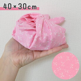 【全品クーポン対象】クロス ランチクロス 30×40cm ピンク リボン柄 女の子 学校給食 小学校 保育園 幼稚園 給食 プチプラ 給食マット お食事マット ランチョンマット シンプル