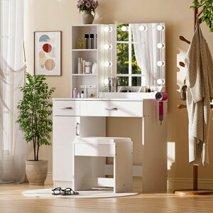 ���ϑ�Z�b�g�A�}���`�J���[LED�d���t���~���[�A�傫�ȃe�[�u���g�b�v�Ǝ��[�X�y�[�X�A2�̈����o���A�I�[�v�����[�A���߉\�Ȏ��[�X�y�[�X�A�X�c�[���t���A�z���C�g