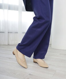 【今だけSALE対象】パンプス シューズ ウッドヒール ローヒール ポインテッドトゥ 黒 ブラック 白 アイボリー 高機能 クッション Vカット 美脚 歩きやすい カジュアル 靴 ▲返品交換不可