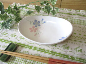 yX߁IIzɂԖ͗lȉ~t[cu󂠂vwAEgbg݁x