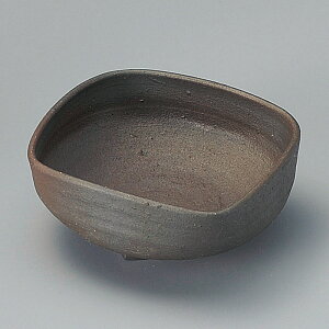 ���Ē��ȂŊp�����i�M�y�āj