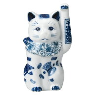 染付招き猫4寸手長（左）