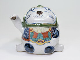 【干支　辰】有田焼　童工房ミニ置物　干支「辰」干支かぶり花前掛け招き猫