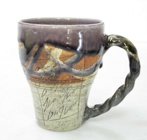 【鶴林窯 林英樹】【ギフト/贈答品】紫釉刻紋ねじり手マグカップ