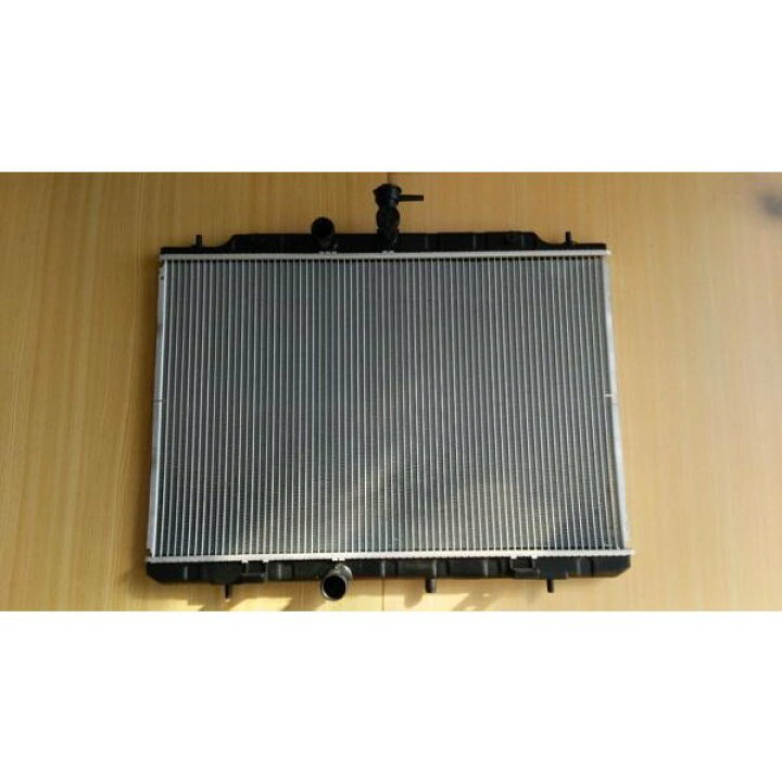 ラジエーター 特価 即納 エクストレイル NT31 T31 TNT31 新品 ラジエター ニッサン ラジエーター 日産 エクストレイル X-TRAIL NT31 TNT31 ラジエター ラジエーター キャップ付  21400-JG300/21400-JG000
