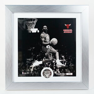 レビューでクーポン★5000個限定 ザ・ハイランドミント マイケル ジョーダン フォトフレーム THE HIGHLAND MINT MICHAEL JORDAN BLACK AND WHITE REVERSE DUNK PHOTO17385K リバースダンク バックダンク ダンク バ