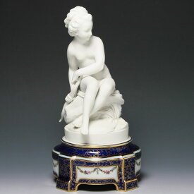 セーブル 超希少 ソフトペースト 白磁 人形ファルコネの水の精・ニンフ(台座付き) 1999年復刻 ハンドメイド 置物 飾り物 フランス製 Sevres