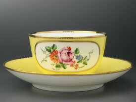 セーブルティーカップ彩色地花紋様J1超希少洋食器 陶磁器フランス SEVRES