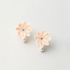 マラソン期間中クーポン配布!パナミ 手芸キット きらきらつまみ細工 イヤリング(ベージュ) 七五三、卒業式にも　LH-404　(取り寄せ品)　(メール便可)