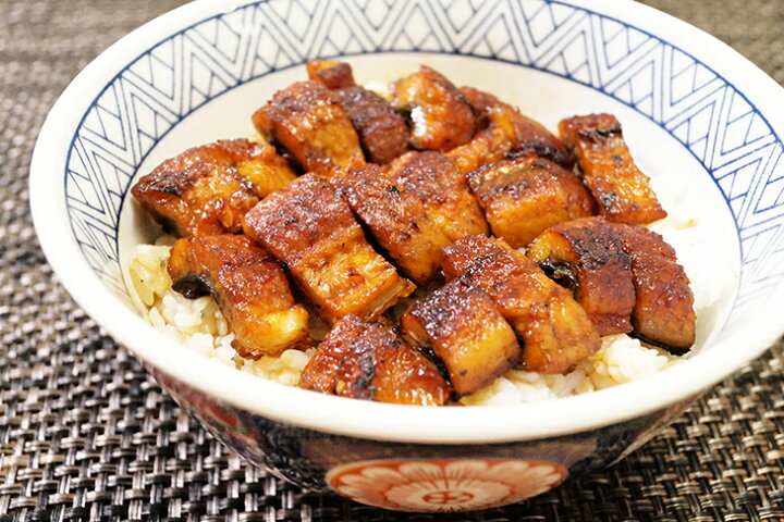 楽天市場】鰻丼で約5杯分!ある時だけのお得な【訳あり】刻み鰻“炭火”蒲焼 山盛り500g 蒲焼きのタレ(山椒付き)5袋付 【2個で1,000円OFF 3個で2,000円OFFクーポン発行中!】うなぎ ウナギ うな丼 丑の日 ひつまぶし 茶漬け うまき 鰻巻き お中元 : 海の幸なのにYAMATO 楽天市場】鰻丼で約5杯分!ある時だけのお得な【訳あり】刻み鰻“炭火”蒲焼 山盛り500g 蒲焼きのタレ(山椒付き)5袋付 【2個で1,000円OFF 3個で2,000円OFFクーポン発行中!】うなぎ ウナギ うな丼 丑の日 ひつまぶし 茶漬け うまき 鰻巻き お中元 : 海の幸なのにYAMATO