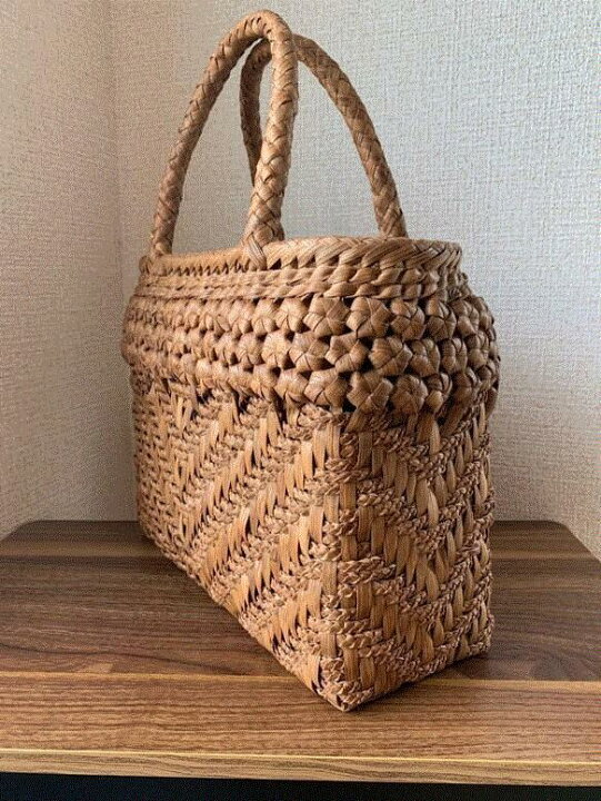 楽天市場】山葡萄 山葡萄かごバッグ 手作り 籠バッグ 花編み、三つ編み 