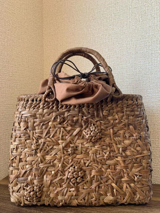 楽天市場】山葡萄 山葡萄かごバッグ 手作り 籠バッグ 乱れ編み、花編み  