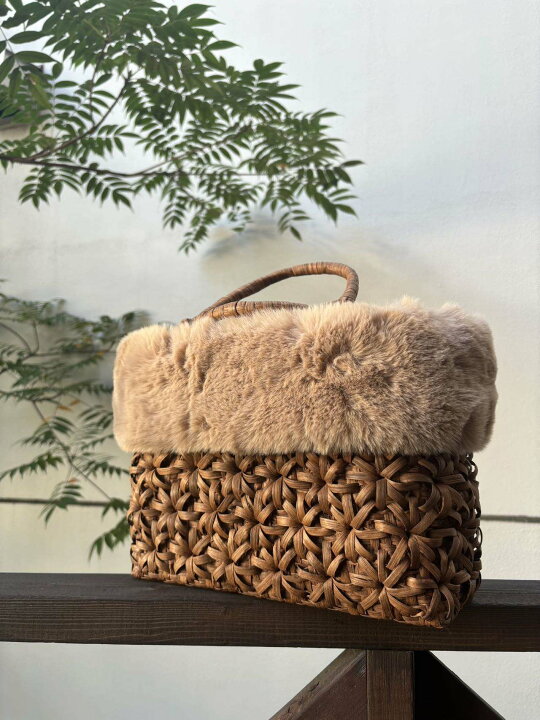 山葡萄かごバッグ 手作り 山葡萄籠バッグ 網代編み 定番 チャーム付き  