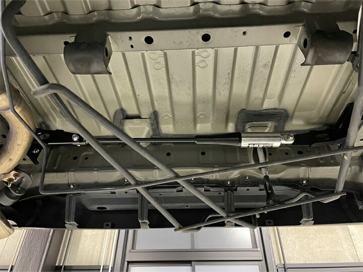 楽天市場】エセックス(ESSEX/CRS) 200系ハイエース用 モーション 