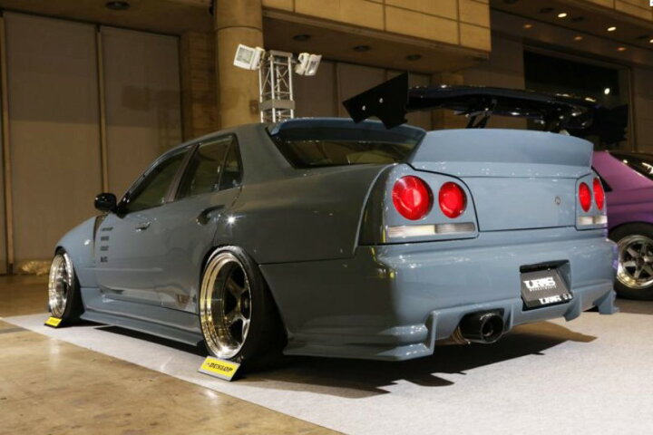 楽天市場】超スーパー幅広ワイドエアロシステムBODYKIT for4Dr R34 