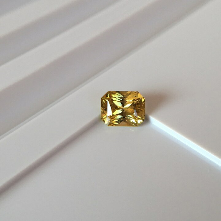 楽天市場】イエローサファイア 1.08ct アフリカ産 鑑別書付 グリー 