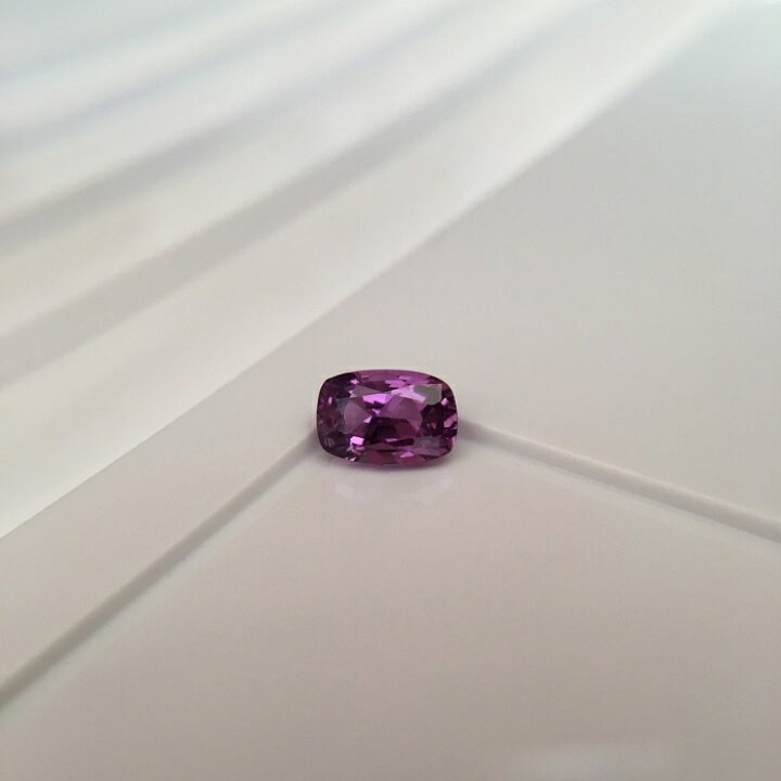 非加熱バイオレットサファイア 0.93ct スリランカ産 ルース