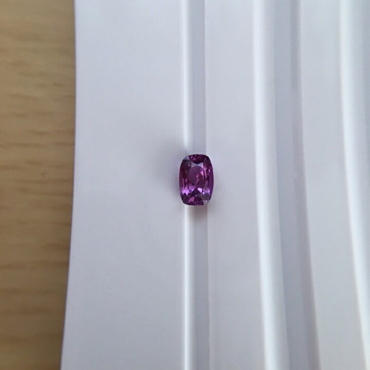 非加熱バイオレットサファイア 0.93ct スリランカ産 ルース