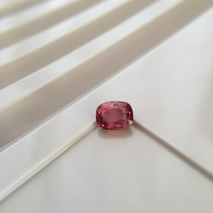 楽天市場】非加熱パパラチアサファイア マダガスカル産 1.03ct 鑑別 