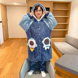 子供用パジャマ 男児ルームウェア 上下セット 冬 珊瑚フリース 起毛 暖かい 厚手 カートゥーン 宇宙飛行士柄 ポリエステル