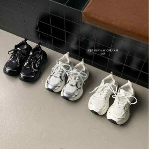 スニーカー レディース 厚底 ランニングシューズ 白色 軽量 通気性 レースアップ 婦人靴 韓国 ファッション ローカット スニーカー 普段使い