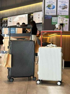 X[cP[X fB[X Y A~t[ ϏՌ 20C` 24C` 3wPCf TSAbN L[P[X g@\Ȃ @݉\ ?n n p[zCg Cg