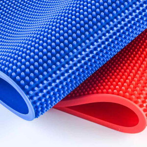 コースター PVC製 グラス置き 厚手 水切りマット ソフトゴム バーカウンター 滑り止め ドリンクマット テーブルマット 無地 長方形 ブラック イエロー レッド ブルー