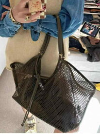 トートバッグ レディース 編み込み メッシュ 大容量 鞄 A4 軽量 軽い シンプル カジュアル 韓国風 おしゃれ 無地 通勤 通学 旅行 海 ビーチ 買い物 ショッピング お出かけ 普段使い 収納力 高見え きれいめ