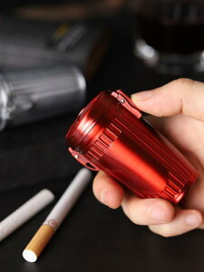 灰皿 携帯用 密閉 防風 フタ付き 屋外 旅行 家庭用 金属製 ゴミ箱 キーホルダー付き シルバー ブラック レッド ブルー