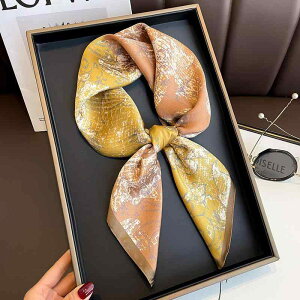 スカーフ レディース 春秋 シルク100% 桑蚕糸 正方形 70cm 絹 ショール ストール 花柄 白 黒 おしゃれ かわいい エレガント 上品 きれいめ パーティー フォーマル