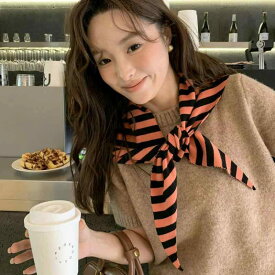 マフラー レディース ショール ストール 秋冬 ニット 配色 ボーダー 幾何学模様 韓国風 かわいい ひざ掛け 膝かけ あったか 暖か 防寒 冷房対策 接触冷感 オフィス デイリー