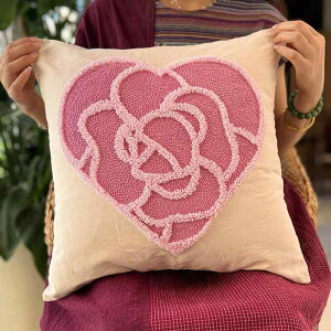 �N�b�V�����J�o�[ DIY ���� �F�F? �\�t�@ ���r���O ���� �ԕ� �N���X�X�e�b�` �z���C�g �x�[�W�� �s���N�n �u���[ 44cm �k���� �A�t���J ���[���b�p ��� ����A�W�A �k�� ���k�A�W�A ����