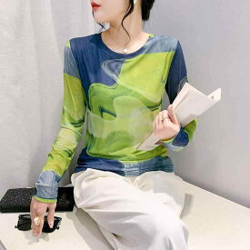 Tシャツ 女性用 秋 長袖 丸首 伸縮性 網目素材 切り替え ピック染め プリント 修身 3D デザイン ブルー グリーン 快適 インナー トップス 日韓 カジュアル 普段使い 吸湿速乾 軽量 洋気 スリムフィット