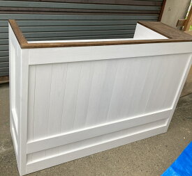 ホワイト☆【ワイドレジ用凹み付】カウンターテーブル【1300】シェルフ・棚・床板無し★店舗☆【受注制作】レジカウンター カフェカウンター おしゃれ 白いテーブル カウンター机 アンティーク風 レジ台 ハイカウンターテーブル サロン 受付カウンター 受付台 無垢材 木製
