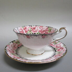 ★英国 Queen's Elizabeth Rose/クィーンズ エリザベスローズ ティーカップ＆ソーサー 薔薇/金彩 　新入荷【中古】