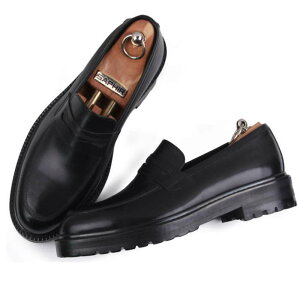 U[[t@[ V[Y Y Z~I[_[V[Y nhCh Y U[ {v U[