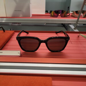 HE&SHE �y���������zGENTLE MONSTER �W�F���g�������X�^�[ ��l�C NUBO �u�����h�T���O���X �E�F�����g���T���O���X �I�[�o�[�T�C�Y�T���O���X �t�@�b�V�����T���O���X �J���[�����Y �A�W�A���t�B